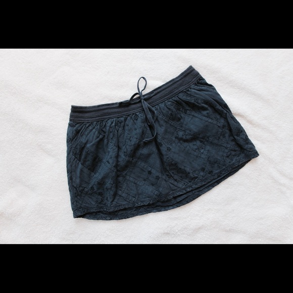 American Eagle Skirt - Picture 3 of 4